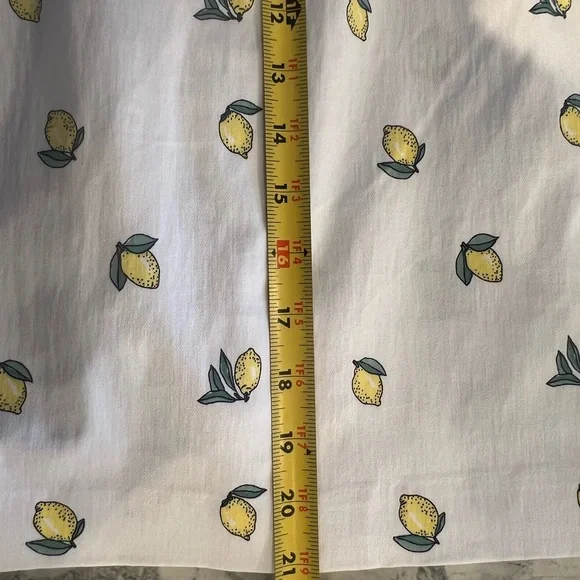 Kim Rogers NWT classics resort casual lemon print tummy control skort 20W - Picture 5 of 5